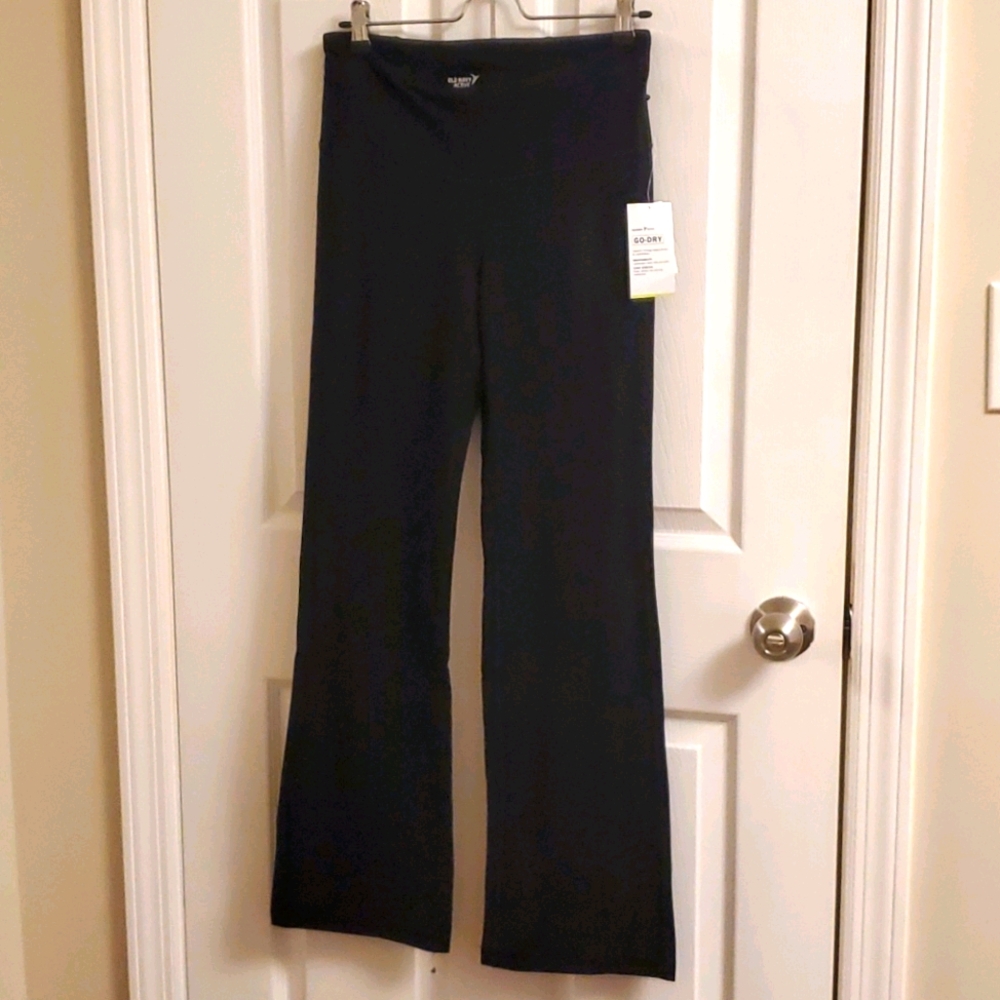 Old Navy Active Slim Boot-cut Yoga Pants